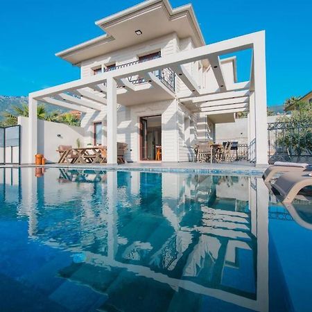 Havuzlu Korunakli Jakuzili Villa Fethiye Eksteriør bilde