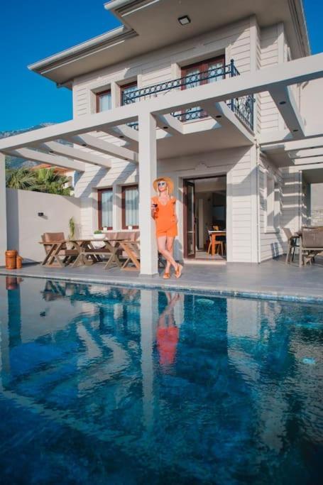 Havuzlu Korunakli Jakuzili Villa Fethiye Eksteriør bilde